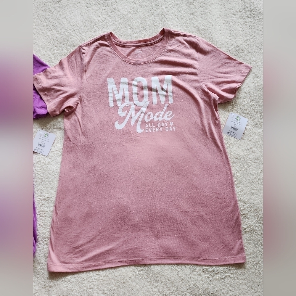 New women's summer Mother's t-shirt bundle of 2, size L perfect for mother's day - Picture 3 of 4